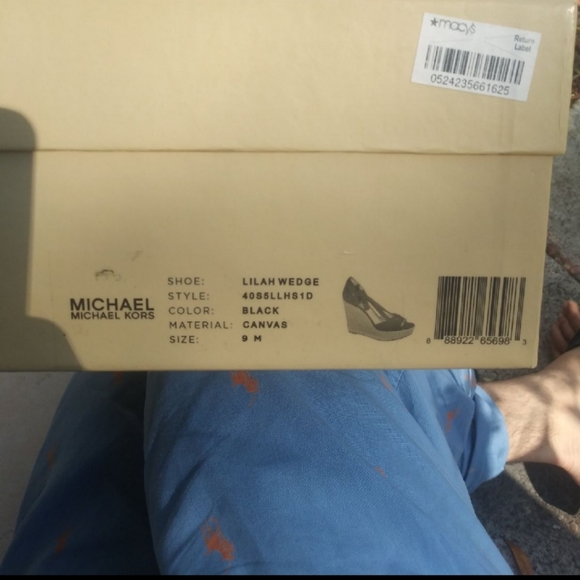 Michael Kors Lilah Wedge Canvas Sandals Size 9M - Picture 6 of 6